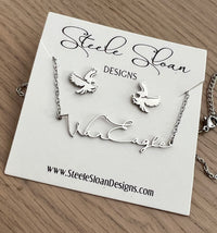 Auburn WarEagle Necklace and Earrings Gift Set in Silver