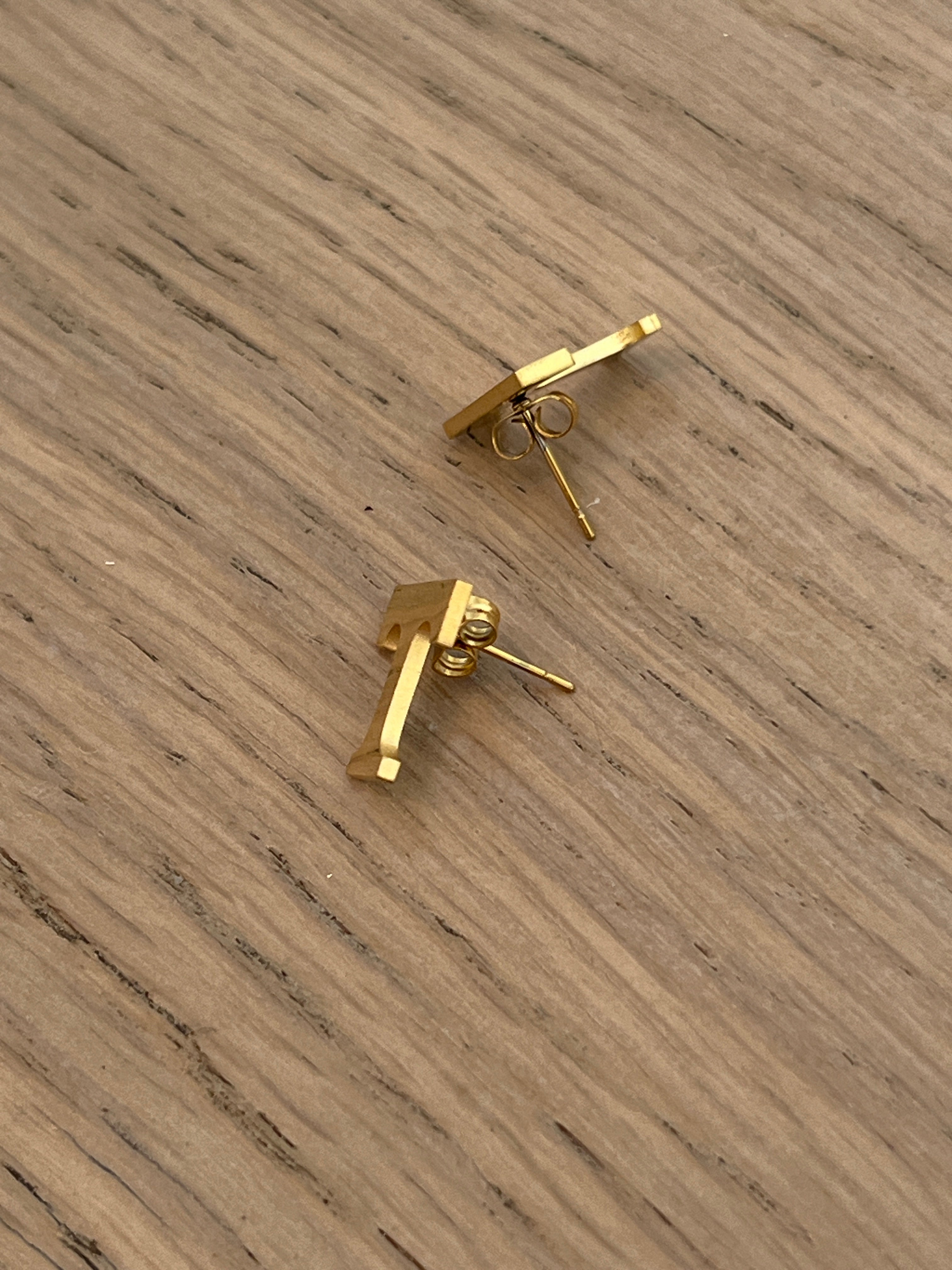 NEW! University of Tennessee Gift T Logo Earrings Hypoallergenic Gold Stud Earrings