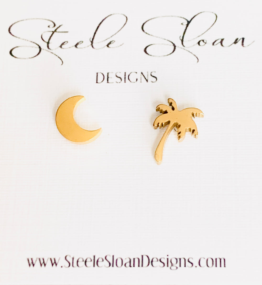 South Carolina Earrings Moon and Palm Tree - Gold Stud Earrings - Hypoallergenic - South Carolina Gift