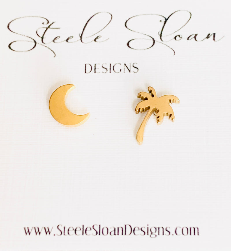 South Carolina Earrings Moon and Palm Tree - Gold Stud Earrings - Hypoallergenic - South Carolina Gift