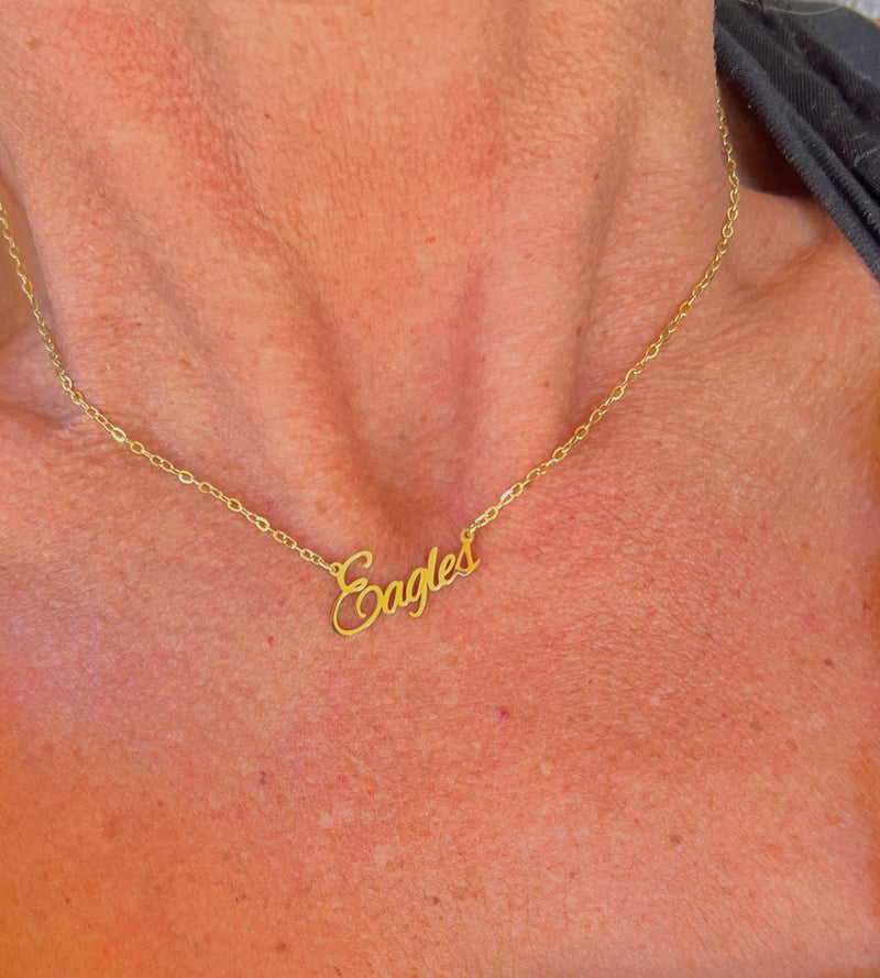Eagles Name Necklace – Perfect for Eagles Fans!